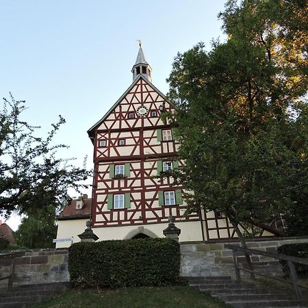 Turmstueble Im Torhaus Von 1545 Apartman Burgbernheim Kültér fotó