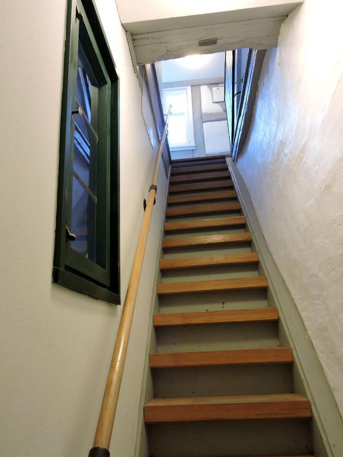 Turmstueble Im Torhaus Von 1545 Apartman Burgbernheim Kültér fotó