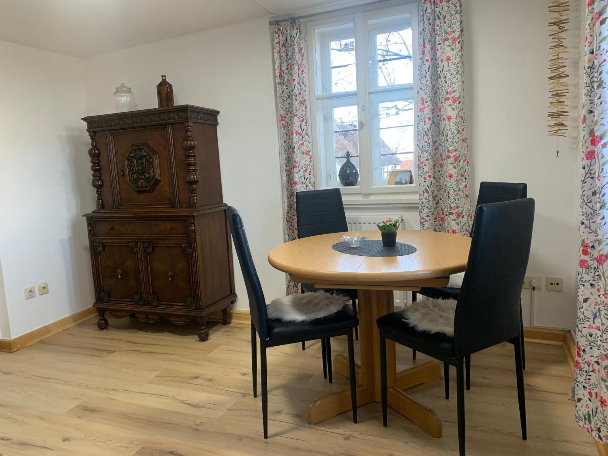Turmstueble Im Torhaus Von 1545 Apartman Burgbernheim Kültér fotó